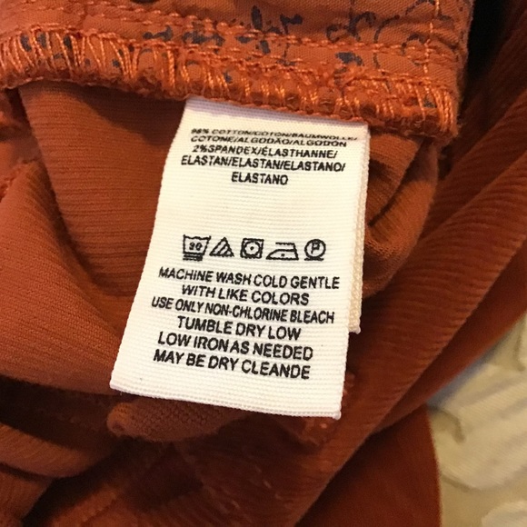 Free People corduroy pants, size 27, Skinny leg with fringed bottom - Picture 6 of 10